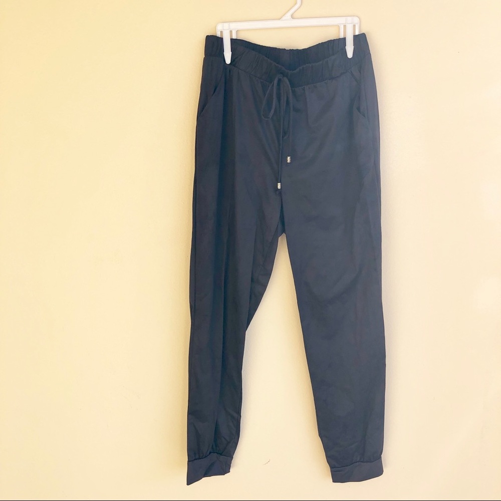 Black joggers w/tapered ankle & drawstring waist, juniors sz Lg - Picture 8 of 8